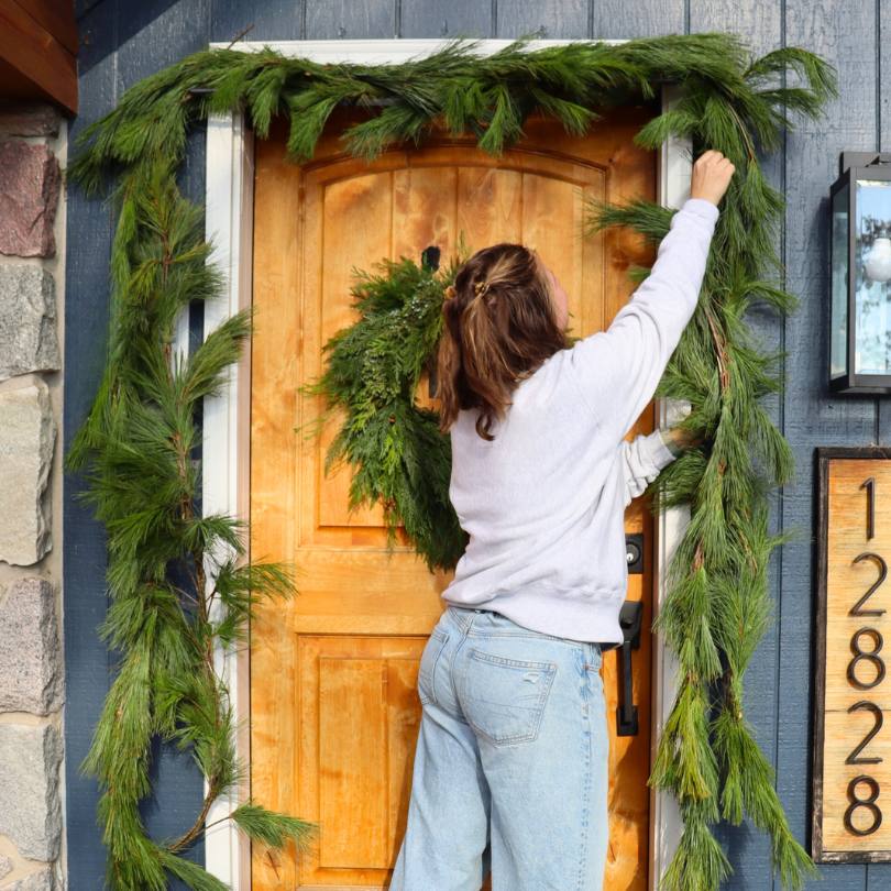 Fresh White Pine Holiday Garland - Image 3